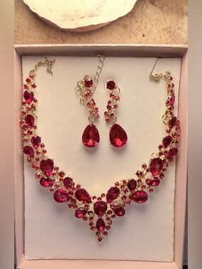 Gold and Red Crystal Necklace and Earring Set NWOT